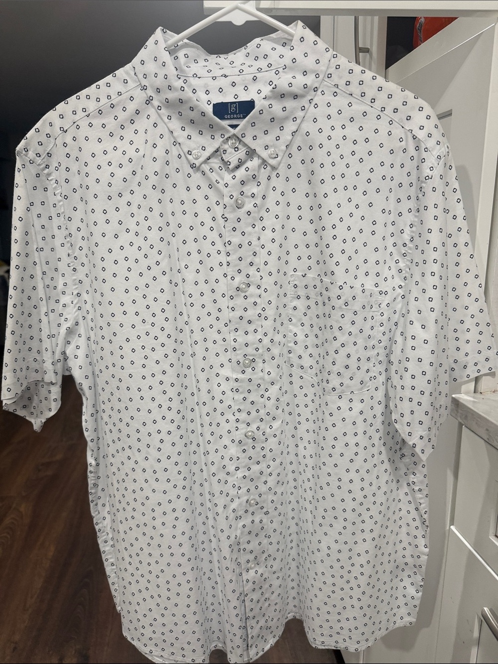 George Men’s White & Navy Geometric Short-Sleeve Button-Down Shirt, XL